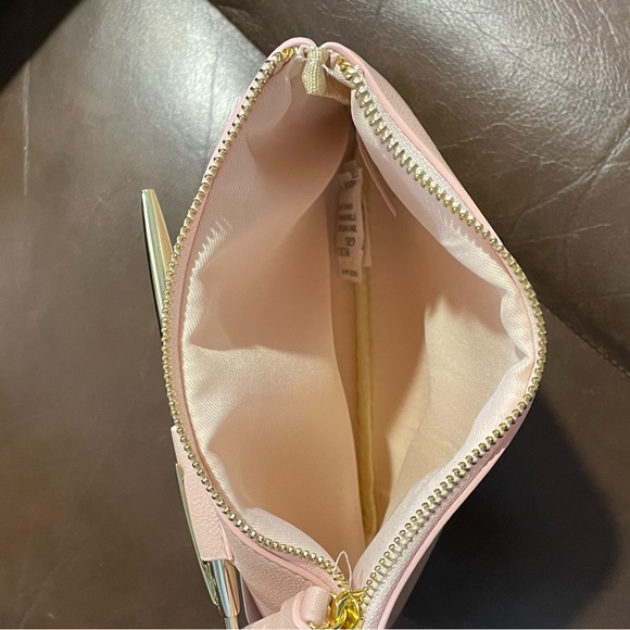 Gorgeous Blush Pink Pouch - Picture 3 of 3